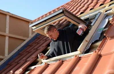 Pose de fenêtres de toit Velux à Hénouville